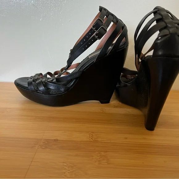 Pour La Victoire black moto buckle ring wedge sandals 8.5 - Picture 4 of 6